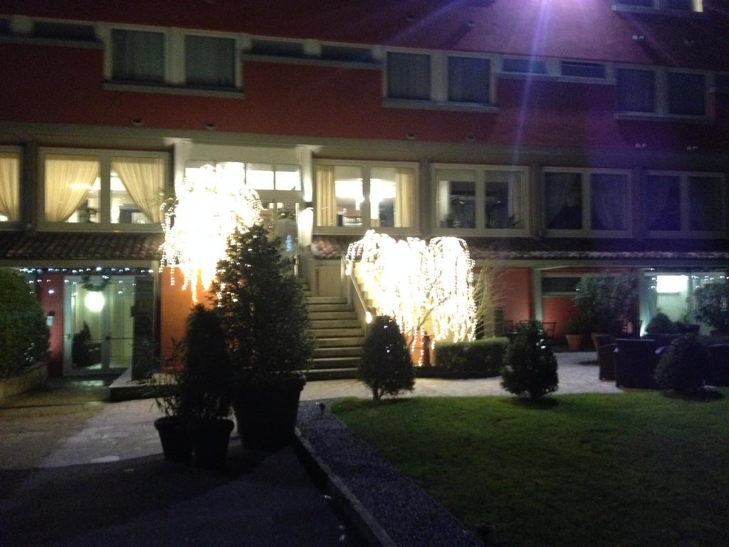 Hotel San Martino Boario Terme Εξωτερικό φωτογραφία